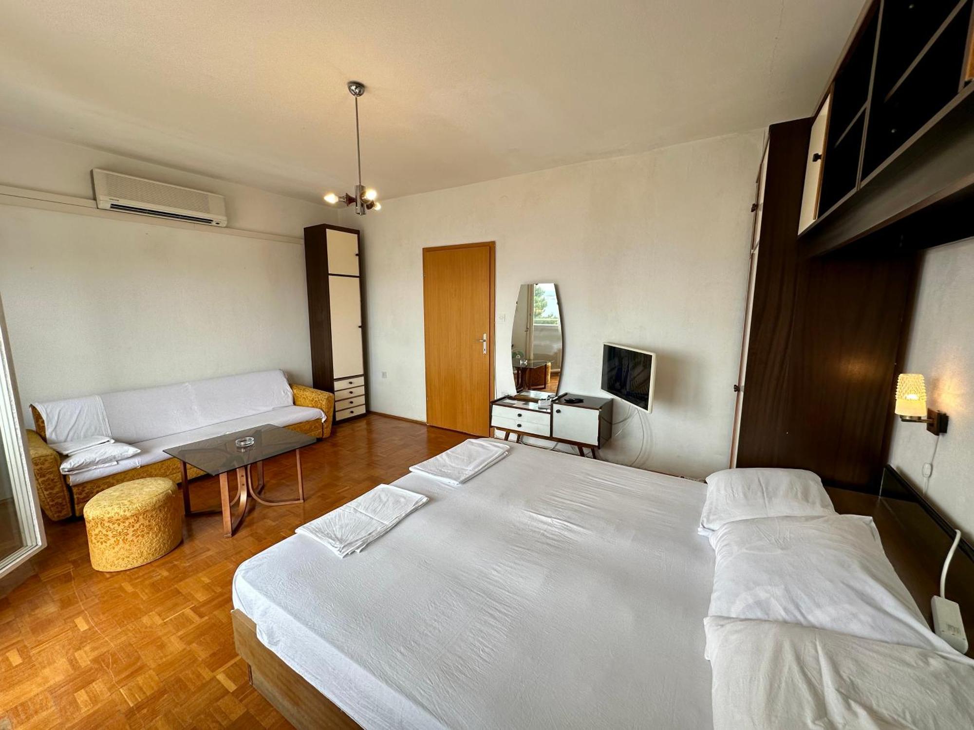 Apartman Neno Dramalj Exterior foto